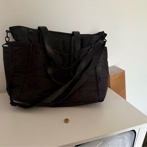 Stylish Quilted Puffer Travel Bag for Women